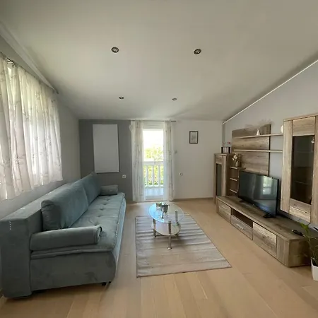 Apartament Meri *