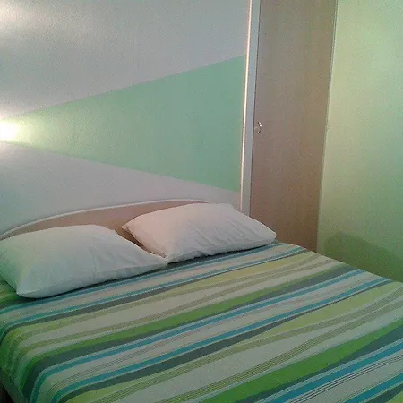 Apartament Meri *