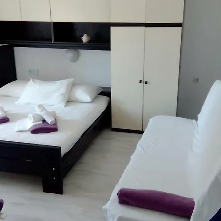 Meri * Vodice