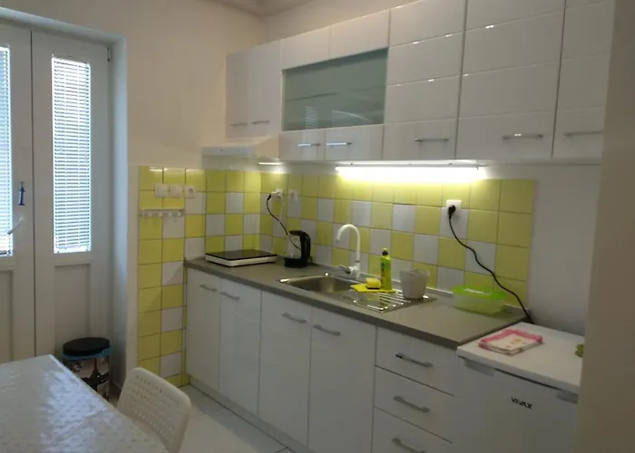 Meri Διαμέρισμα *